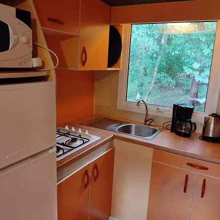 Κάμπινγκ Arutoli