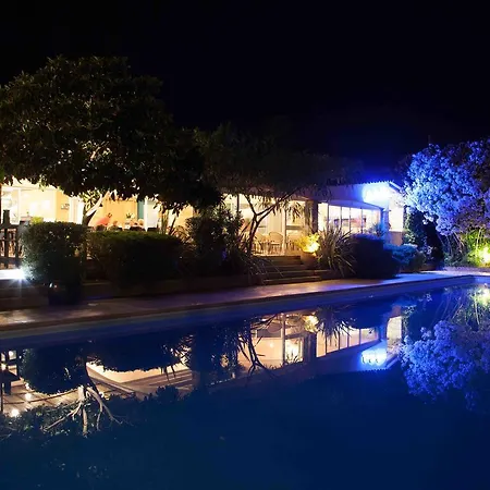 Camping Arutoli 3*