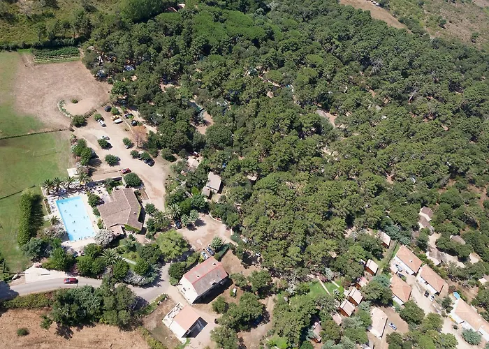 Arutoli Κάμπινγκ Πόρτο Βέκιο